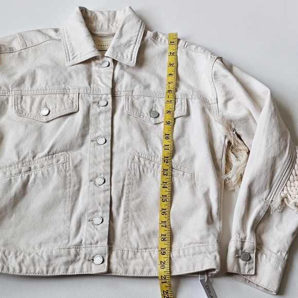 BLANKNYC Sacha Fringed Denim Jacket XS NWT Anthropologie Exclusive Boho Western - Picture 15 of 16